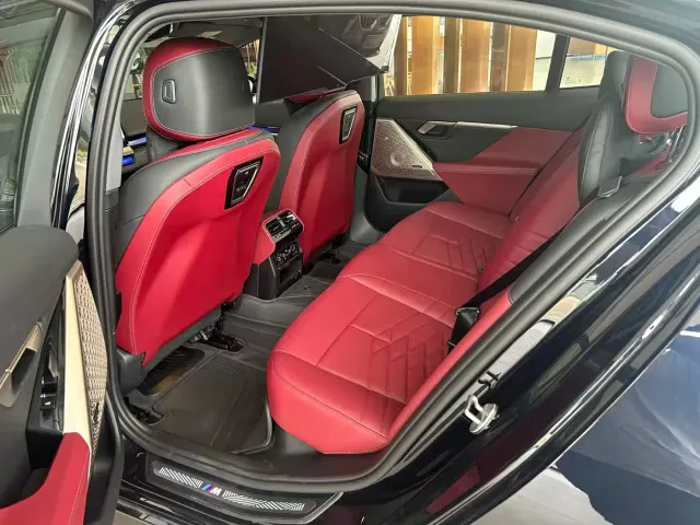 BMW 5 Series — Фото автомобиля 7