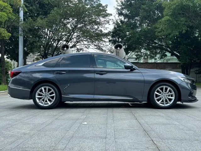 Honda Accord — Фото автомобиля 24