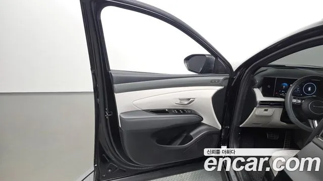Hyundai Tucson Новый Tucson (NX4) Бензин 1.6 турбо 2WD — Фото автомобиля 20