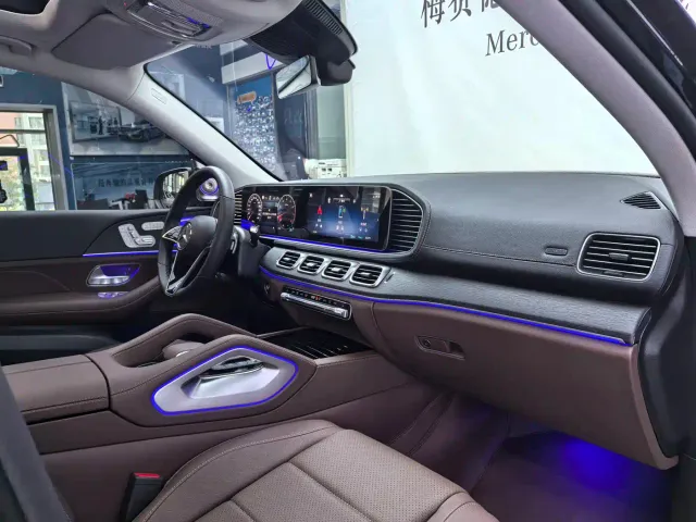 Mercedes-Benz GLE-Class — Фото автомобиля 12