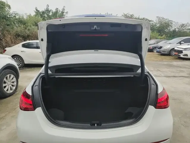 Mercedes-Benz C-Class — Фото автомобиля 18