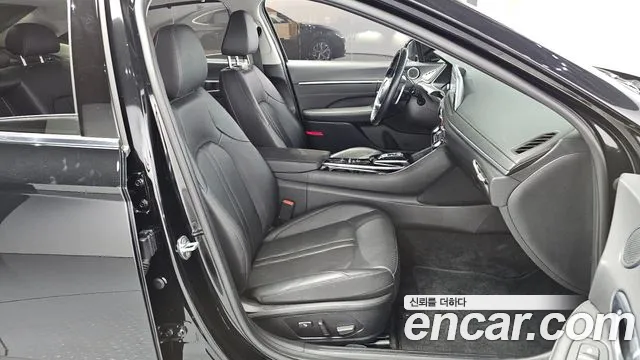 Hyundai Sonata — Фото автомобиля 15