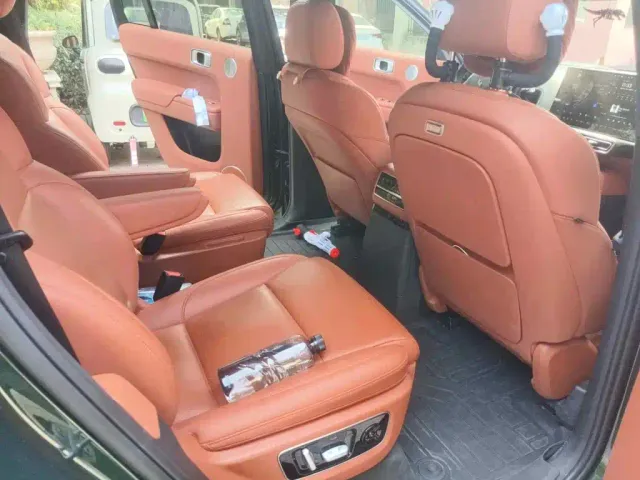 Li Auto L9 — Фото автомобиля 11