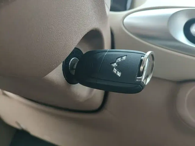 Wuling Hongguang Mini EV — Фото автомобиля 8