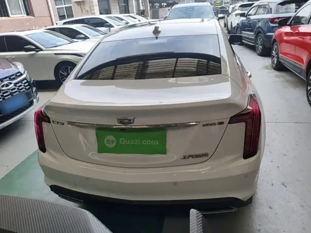 Cadillac CT5 — Фото автомобиля 5