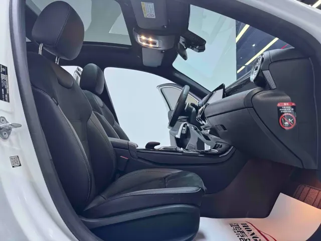 Mercedes-Benz A-Class — Фото автомобиля 13