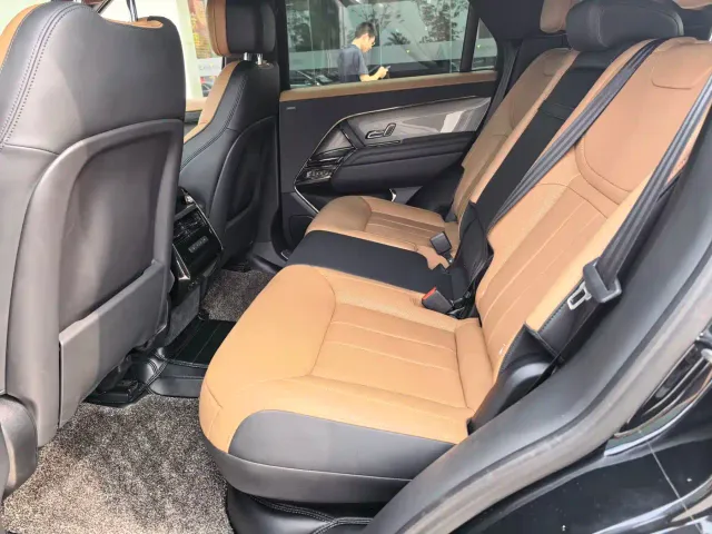 Land Rover Range Rover Sport — Фото автомобиля 5