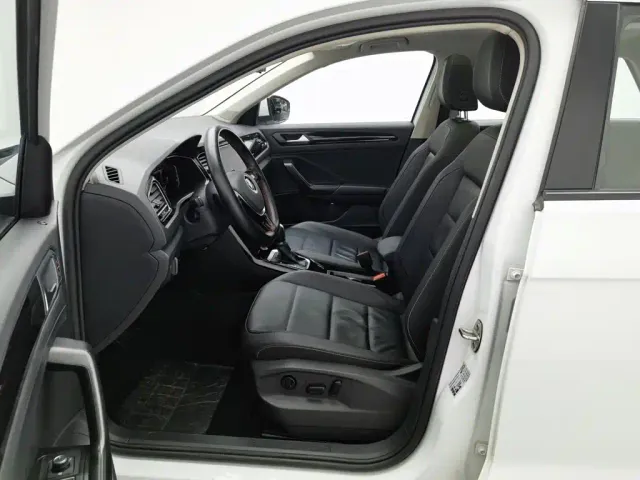 Volkswagen Volkswagen T-ROC 2022 280TSI DSG 2WD Comfort PLUS — Фото автомобиля 10