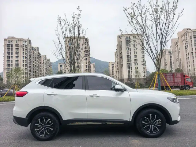 Haval H6 — Фото автомобиля 13