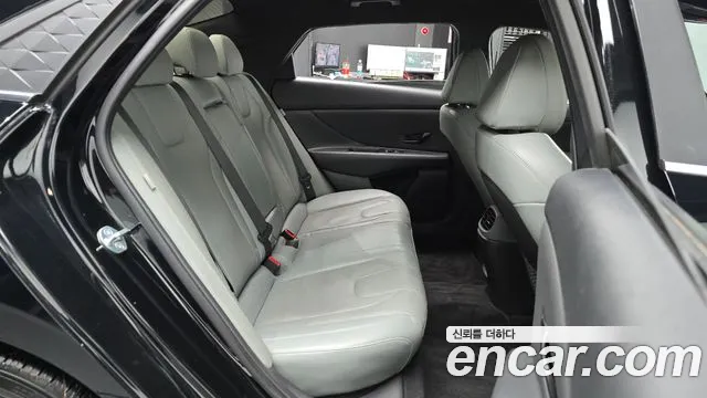 Hyundai Avante — Фото автомобиля 17
