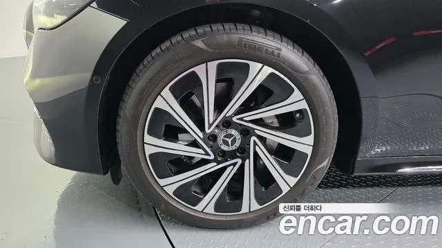 Mercedes-Benz E-Class W214 — Фото автомобиля 5