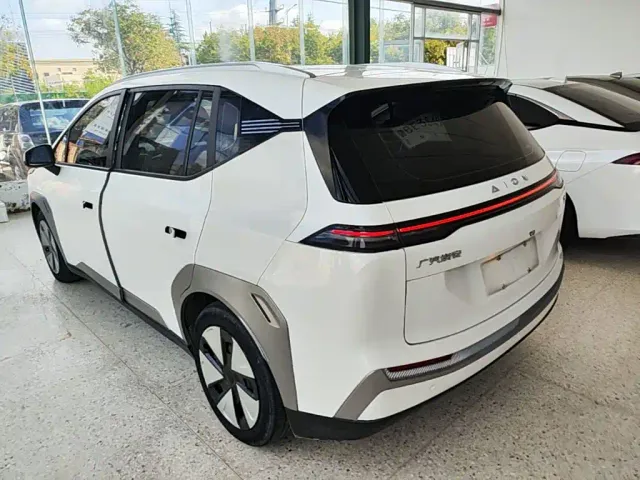 GAC Aion Y — Фото автомобиля 4
