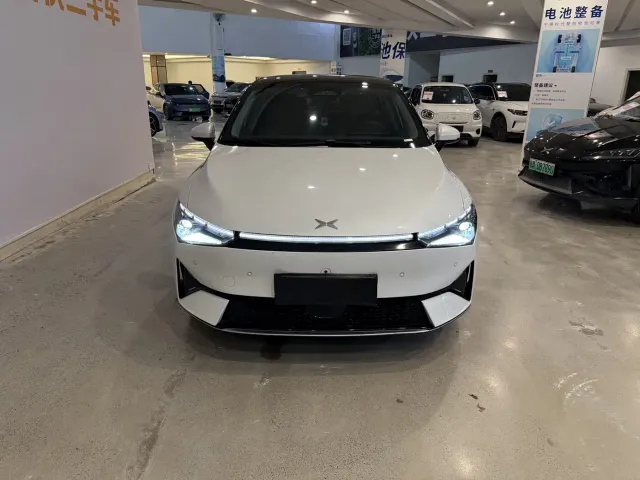 Xpeng P5 — Фото автомобиля 2