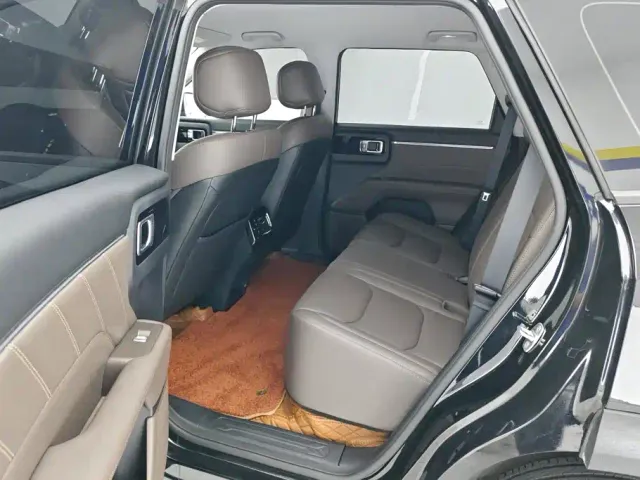 Wuling Starlight 560 — Фото автомобиля 11