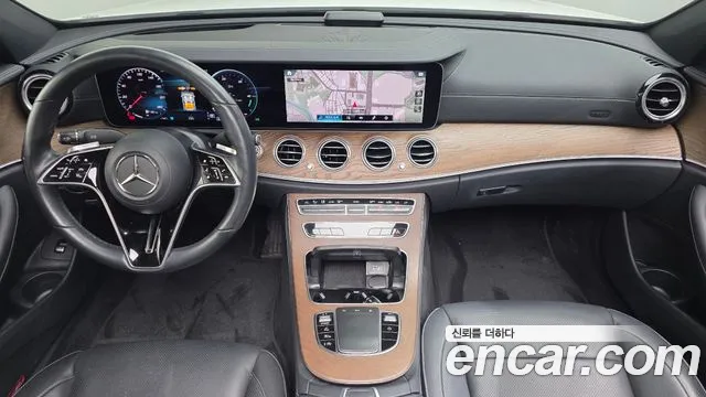 Mercedes-Benz E-Class — Фото автомобиля 7