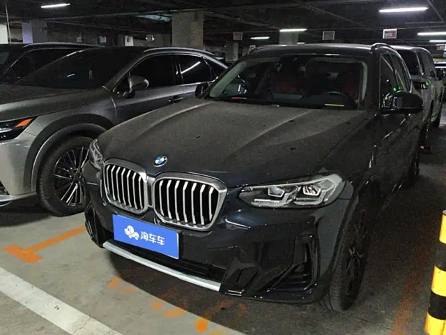 Фотография автомобиля — BMW X3