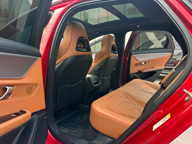 BYD Han — Фото автомобиля 13