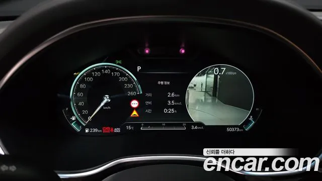 Genesis G80 Бензин 2.5 турбо AWD — Фото автомобиля 8