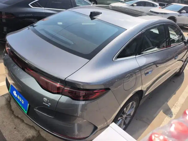 BYD Qin L — Фото автомобиля 3