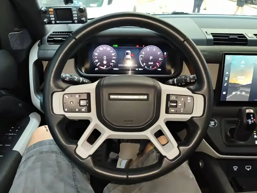 Land Rover Land Rover Defender 2023 Facelift 110 3.0T P400 X-DYNAMIC HSE — Фото автомобиля 6