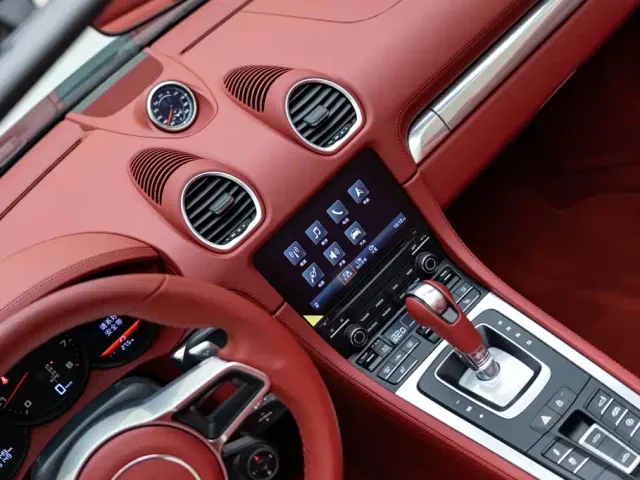 Porsche 718 — Фото автомобиля 10