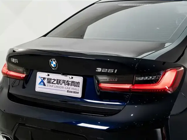 BMW 3 Series — Фото автомобиля 8