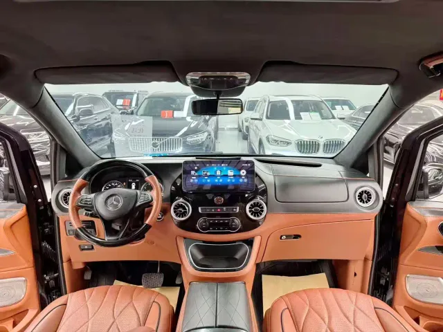 Mercedes-Benz Vito 2021 2.0T Elite 7-Seater — Фото автомобиля 9