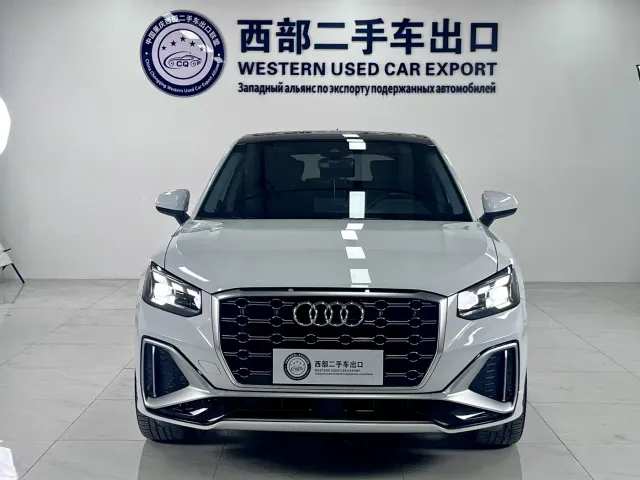 Audi Q2L — Фото автомобиля 2