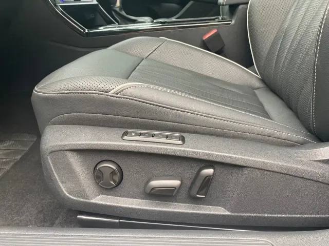 Volkswagen Passat — Фото автомобиля 13