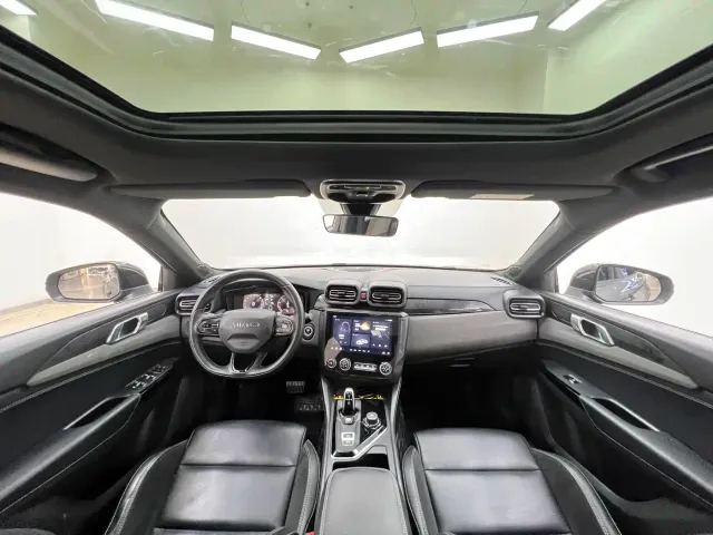 Lynk & Co 03 — Фото автомобиля 20