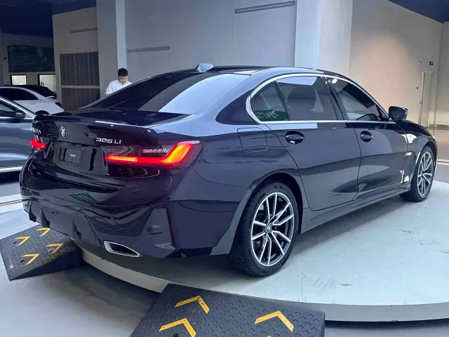 BMW 3 Series — Фото автомобиля 6