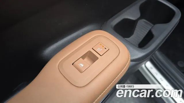Hyundai Santafe — Фото автомобиля 24