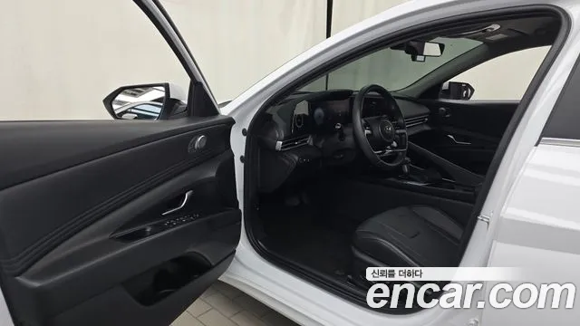 Hyundai Avante CN7 — Фото автомобиля 10