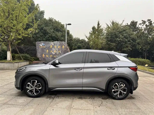 BYD Yuan PLUS — Фото автомобиля 8
