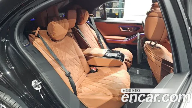 Mercedes-Benz S-Class — Фото автомобиля 8