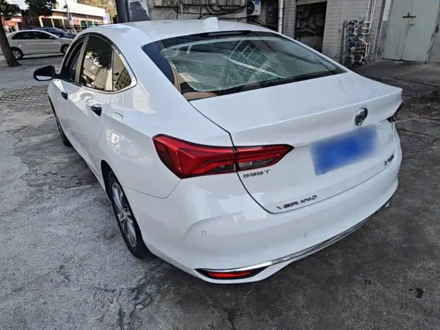 Buick Verano — Фото автомобиля 4