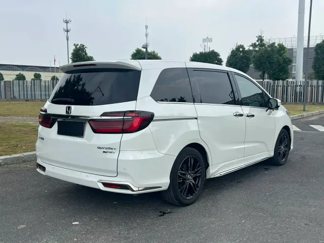 Honda Odyssey — Фото автомобиля 6