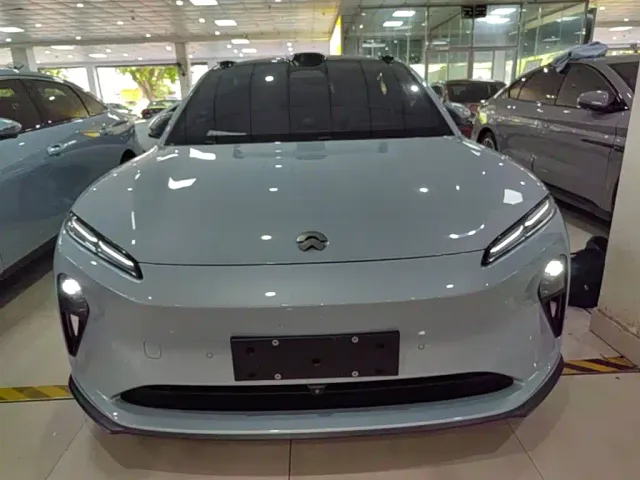 Nio ET5 — Фото автомобиля 2
