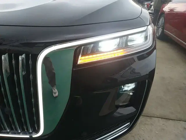 Hongqi H9 — Фото автомобиля 17