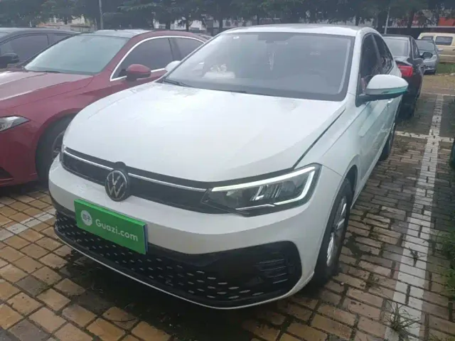 Фотография автомобиля — Volkswagen Lavida