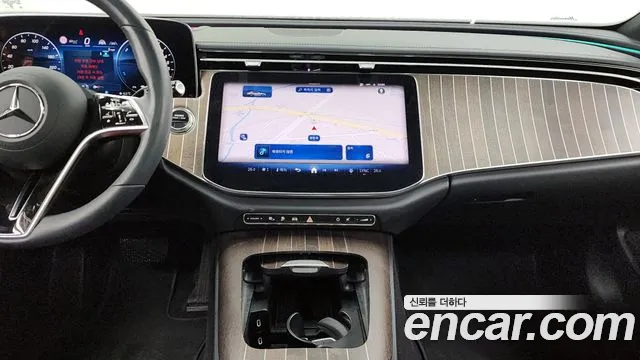 Mercedes-Benz E-Class E-класс W214 — Фото автомобиля 14