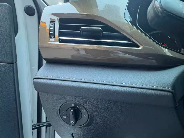 Volkswagen Tharu — Фото автомобиля 18