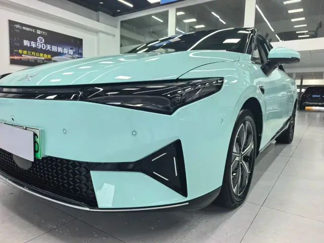 Xpeng P5 — Фото автомобиля 4