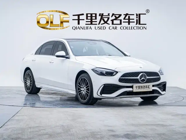 Mercedes-Benz C-Class — Фото автомобиля 3