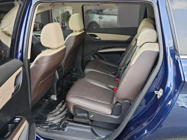 BYD Song MAX — Фото автомобиля 6