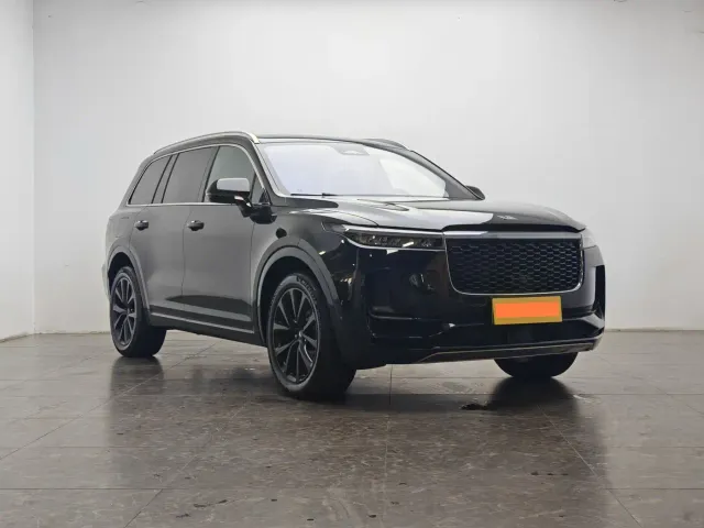 Li Auto ONE — Фото автомобиля 2