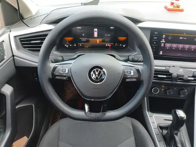 Volkswagen Polo 2023 Plus 1.5L Auto Joyful Living Edition — Фото автомобиля 10