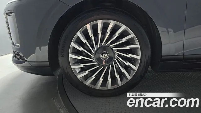 Hyundai Grandeur GN7 — Фото автомобиля 5