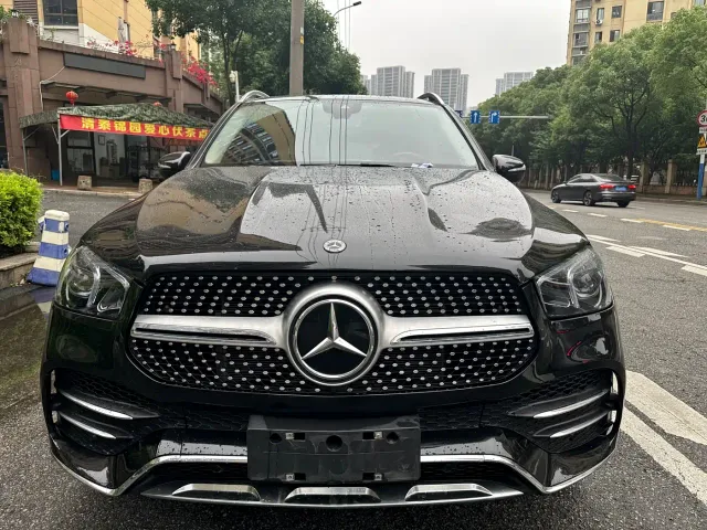 Mercedes-Benz GLE-Class — Фото автомобиля 2