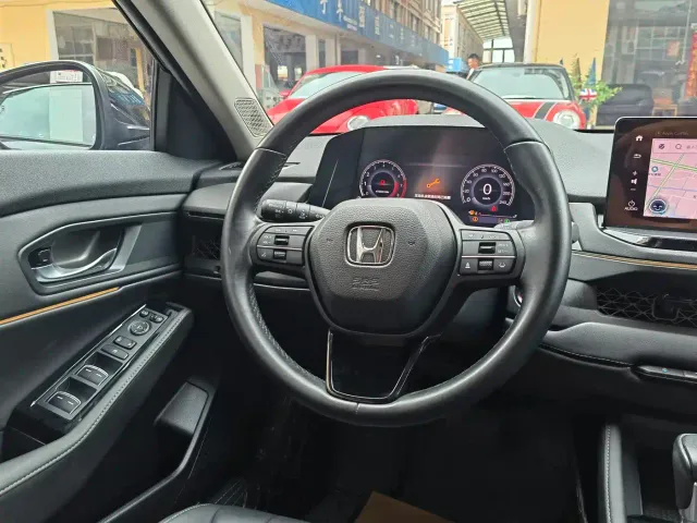 Honda Accord — Фото автомобиля 17